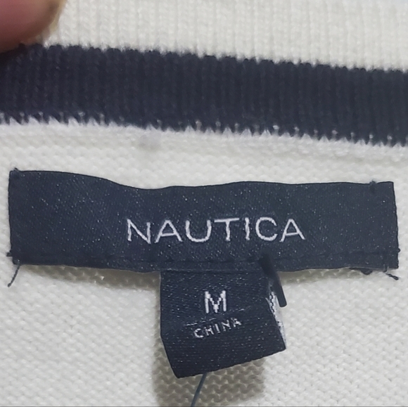 Nautica Sz M BNWT Long Sleeve Sweater - Picture 6 of 15